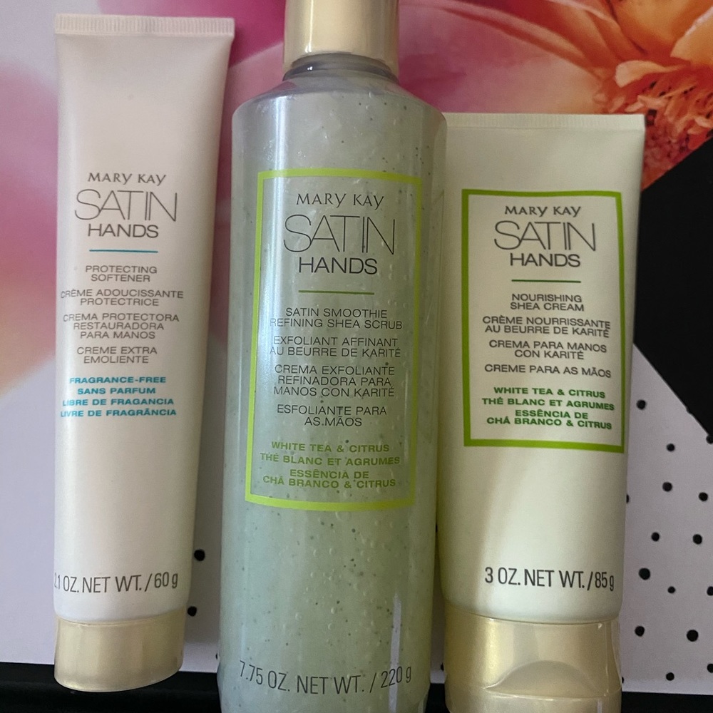 Mary Kay satin hands White tea citrus